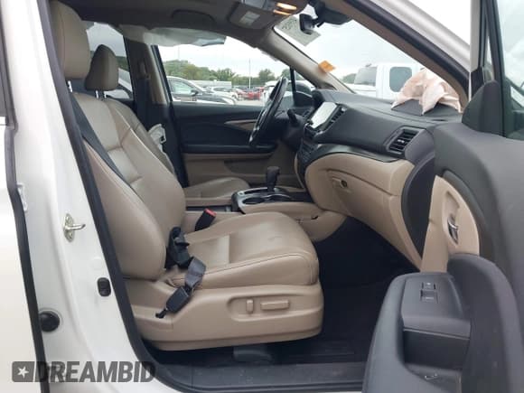 ✅ 2020 Honda Pilot EX-L • VIN: 5FNYF6H54LB021623 • Lot: 43393257. Wystawiony na IAAI z przebiegiem 106 309 mil. Bezpłatny archiwum sprzedaży aukcyjnych z USA i szczegółowy raport historii pojazdu na DreamBid. Zdjęcie 5.