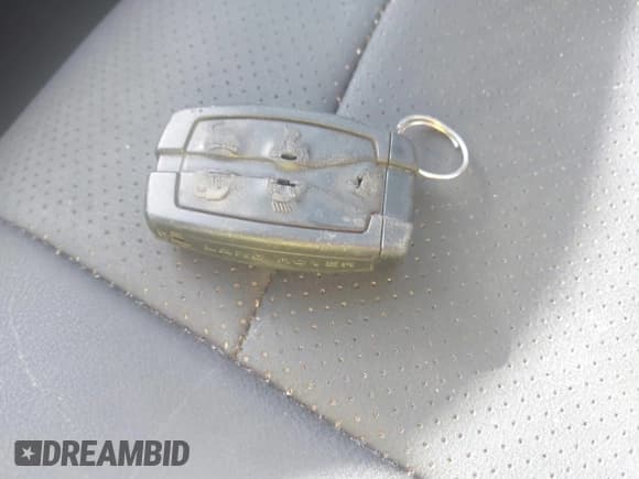 ✅ 2008 Land Rover LR2 SE • VIN: SALFS24N58H031546 • Lot: 43573918. Wystawiony na IAAI z przebiegiem 211 576 mil. Bezpłatny archiwum sprzedaży aukcyjnych z USA i szczegółowy raport historii pojazdu na DreamBid. Zdjęcie 11.