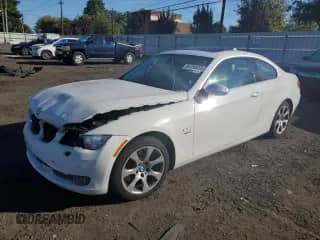 2009 BMW 3 Series 335i xDrive с VIN WBAWC73519E068600, выставлен на аукционе Copart как лот 84798095 с пробегом Не указан миль и Списание • Salvage title. История ставок и продаж доступна на DreamBid. Изображение 1.