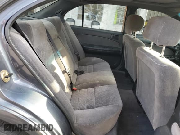 ✅ 1999 Nissan Maxima GXE • VIN: JN1CA21D8XT803822 • Lot: 64638365. Wystawiony na Copart z przebiegiem 203 700 mil. Bezpłatny archiwum sprzedaży aukcyjnych z USA i szczegółowy raport historii pojazdu na DreamBid. Zdjęcie 10.