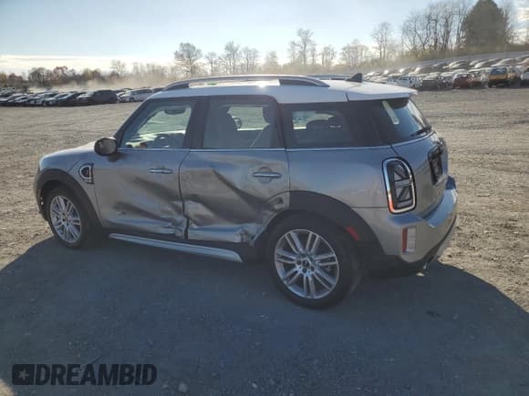 ✅ 2024 MINI Countryman Cooper S • VIN: WMZ83BR08R3S16831 • Lot: 79364014. Listed on Copart with 10,125 mi. Free auction sales archive from the USA and detailed vehicle history report at DreamBid. Image 2.
