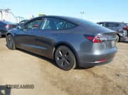 ✅ 2022 Tesla Model 3 Long Range • VIN: 5YJ3E1EB2NF183893 • Lot: 42130396. Wystawiony na IAAI z przebiegiem 25 552 mil. Bezpłatny archiwum sprzedaży aukcyjnych z USA i szczegółowy raport historii pojazdu na DreamBid. Zdjęcie 3.