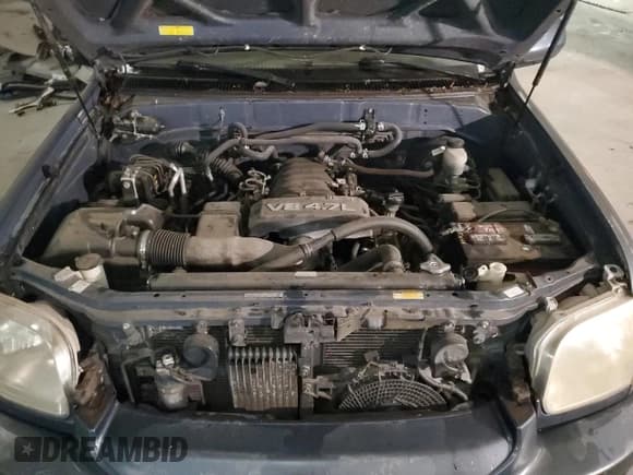 ✅ 2006 Toyota Sequoia SR5 • VIN: 5TDZT34A56S282841 • Лот: 90325975. Опубликован ранее на Copart с пробегом 197 476 миль. Бесплатный доступ к архиву аукционных продаж из США и подробный отчёт об истории автомобиля на DreamBid. Изображение 12.