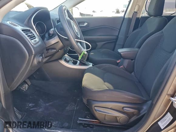 ✅ 2018 Jeep Compass Sport • VIN: 3C4NJDAB6JT135403 • Lot: 96094485. Listed on Copart with 68,720 mi. Free auction sales archive from the USA and detailed vehicle history report at DreamBid. Image 7.