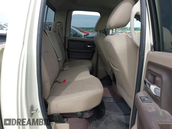 ✅ 2010 Dodge 1500 TRX • VIN: 1D7RV1GT3AS227869 • Lot: 42371119. Wystawiony na IAAI z przebiegiem 99 535 mil. Bezpłatny archiwum sprzedaży aukcyjnych z USA i szczegółowy raport historii pojazdu na DreamBid. Zdjęcie 8.