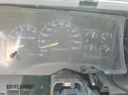 ✅ 2000 GMC Sierra 2500 • VIN: 1GTGK23J2YF511601 • Lot: 76959534. Wystawiony na Copart z przebiegiem 193 349 mil. Bezpłatny archiwum sprzedaży aukcyjnych z USA i szczegółowy raport historii pojazdu na DreamBid. Zdjęcie 9.