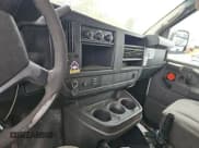 ✅ 2012 GMC Savana Cargo • VIN: 1GTW7FCA3C1184426 • Lot: 43846270. Wystawiony na IAAI z przebiegiem 542 564 mil. Bezpłatny archiwum sprzedaży aukcyjnych z USA i szczegółowy raport historii pojazdu na DreamBid. Zdjęcie 29.