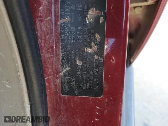 ✅ 2003 Kia Sorento LX • VIN: KNDJD733935160442 • Lot: 84615984. Listed on Copart with 211,829 mi. Free auction sales archive from the USA and detailed vehicle history report at DreamBid. Image 13.