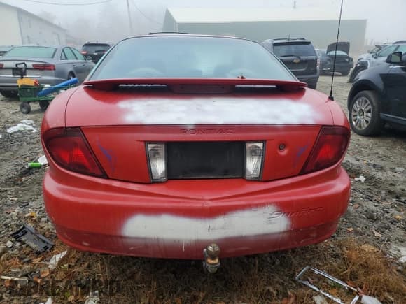 ✅ 2005 Pontiac Sunfire • VIN: 3G2JB12FX5S215623 • Лот: 77338844. Опубликован ранее на Copart с пробегом 230 963 миль. Бесплатный доступ к архиву аукционных продаж из США и подробный отчёт об истории автомобиля на DreamBid. Изображение 6.