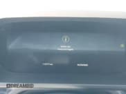 ✅ 2024 Land Rover Defender X-Dynamic SE • VIN: SALE27EU5R2352344 • Lot: 42314350. Listed on IAAI with 12,517 mi. Free auction sales archive from the USA and detailed vehicle history report at DreamBid. Image 7.