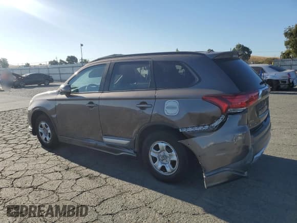 ✅ 2016 Mitsubishi Outlander SE • VIN: JA4AZ3A36GZ018927 • Lot: 69678655. Wystawiony na Copart z przebiegiem 83 541 mil. Bezpłatny archiwum sprzedaży aukcyjnych z USA i szczegółowy raport historii pojazdu na DreamBid. Zdjęcie 2.