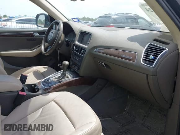 ✅ 2011 Audi Q5 Premium Plus • VIN: WA1LFAFP8BA011602 • Lot: 42461524. Listed on IAAI with 119,907 mi. Free auction sales archive from the USA and detailed vehicle history report at DreamBid. Image 5.