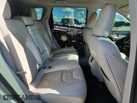 ✅ 2019 Jeep Cherokee Limited • VIN: 1C4PJLDB6KD357025 • Lot: 85932255. Listed on Copart with 157,346 mi. Free auction sales archive from the USA and detailed vehicle history report at DreamBid. Image 11.