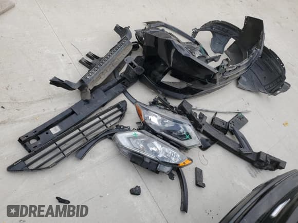 ✅ 2019 Nissan Rogue SV • VIN: KNMAT2MT3KP559970 • Lot: 82574535. Wystawiony na Copart z przebiegiem 167 095 mil. Bezpłatny archiwum sprzedaży aukcyjnych z USA i szczegółowy raport historii pojazdu na DreamBid. Zdjęcie 12.