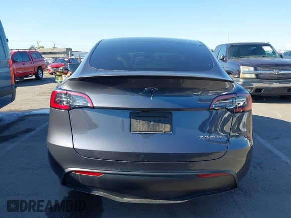 ✅ 2023 Tesla Model Y Performance • VIN: 7SAYGDEF3PF864400 • Lot: 43595150. Wystawiony na IAAI z przebiegiem 37 993 mil. Bezpłatny archiwum sprzedaży aukcyjnych z USA i szczegółowy raport historii pojazdu na DreamBid. Zdjęcie 17.