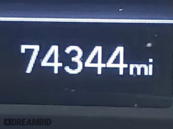 ✅ 2019 Hyundai Santa Fe SE • VIN: 5NMS23AD8KH030713 • Lot: 43592667. Wystawiony na IAAI z przebiegiem 74 344 mil. Bezpłatny archiwum sprzedaży aukcyjnych z USA i szczegółowy raport historii pojazdu na DreamBid. Zdjęcie 15.