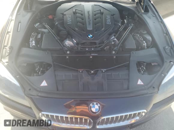 ✅ 2013 BMW 6 Series 650i • VIN: WBAYM9C54DDW20137 • Лот: 54526085. Опубликован ранее на Copart с пробегом 57 593 миль. Бесплатный доступ к архиву аукционных продаж из США и подробный отчёт об истории автомобиля на DreamBid. Изображение 11.