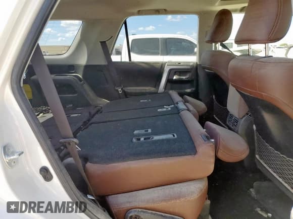 ✅ 2021 Toyota 4Runner Limited • VIN: JTEKU5JR4M5922993 • Lot: 64117885. Wystawiony na Copart z przebiegiem Nie podano. Bezpłatny archiwum sprzedaży aukcyjnych z USA i szczegółowy raport historii pojazdu na DreamBid. Zdjęcie 11.