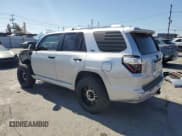 ✅ 2011 Toyota 4Runner SR5 • VIN: JTEZU5JR8B5032654 • Лот: 85884705. Опубликован ранее на Copart с пробегом 137 645 миль. Бесплатный доступ к архиву аукционных продаж из США и подробный отчёт об истории автомобиля на DreamBid. Изображение 2.