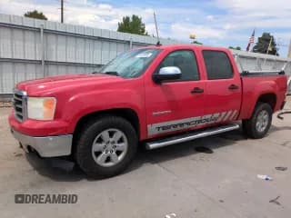✅ 2013 GMC Sierra 1500 SLE • VIN: 3GTP2VE72DG106382 • Лот: 67678405. Опубликован ранее на Copart с пробегом 109 115 миль. Бесплатный доступ к архиву аукционных продаж из США и подробный отчёт об истории автомобиля на DreamBid. Изображение 1.