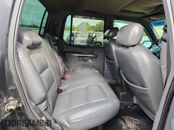 ✅ 2001 Ford Explorer Sport Trac • VIN: 1FMZU77E91UB73818 • Lot: 87060695. Listed on Copart with 225,924 mi. Free auction sales archive from the USA and detailed vehicle history report at DreamBid. Image 10.