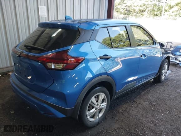 ✅ 2021 Nissan Kicks S • VIN: 3N1CP5BV4ML544091 • Lot: 43063409. Wystawiony na IAAI z przebiegiem 40 258 mil. Bezpłatny archiwum sprzedaży aukcyjnych z USA i szczegółowy raport historii pojazdu na DreamBid. Zdjęcie 4.