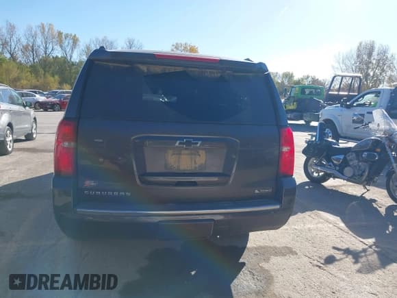 ✅ 2018 Chevrolet Suburban Premier • VIN: 1GNSKJKC9JR298536 • Лот: 43577245. Опубликован ранее на IAAI с пробегом 138 244 миль. Бесплатный доступ к архиву аукционных продаж из США и подробный отчёт об истории автомобиля на DreamBid. Изображение 16.