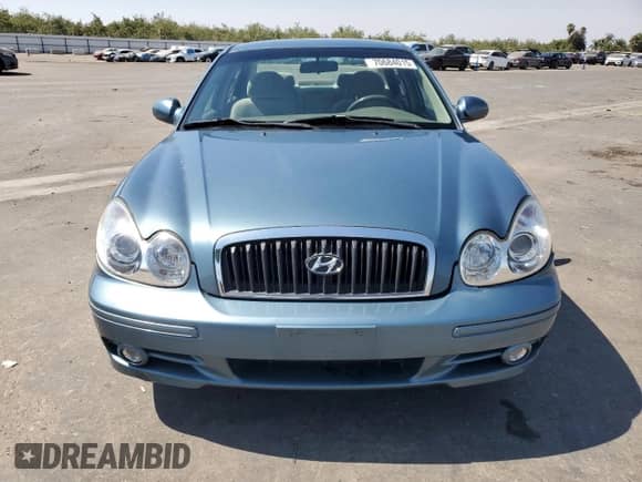 2005 Hyundai Sonata GL z VIN KMHWF25S55A124034, wystawiony jako Copart lot #70684015 z przebiegiem 104 278 mil mil oraz Szkoda całkowita • Salvage title. Historia ofert i sprzedaży dostępna na DreamBid. Obrazek 5.