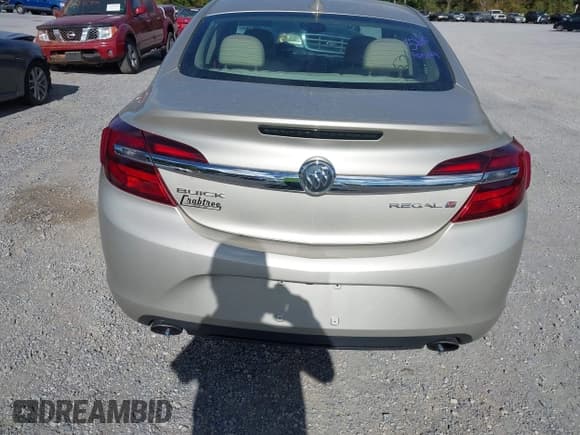 ✅ 2015 Buick Regal • VIN: 2G4GK5EX5F9248069 • Lot: 43376612. Listed on IAAI with 135,791 mi. Free auction sales archive from the USA and detailed vehicle history report at DreamBid. Image 17.