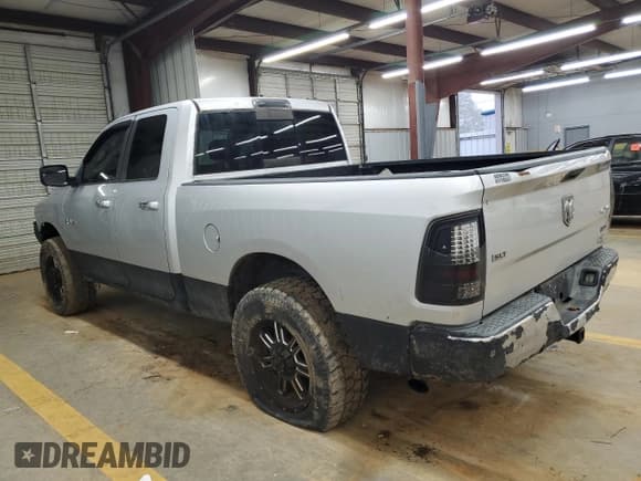 ✅ 2009 Dodge 1500 TRX • VIN: 1D3HV18P59S804430 • Lot: 51040965. Wystawiony na Copart z przebiegiem 211 674 mil. Bezpłatny archiwum sprzedaży aukcyjnych z USA i szczegółowy raport historii pojazdu na DreamBid. Zdjęcie 2.