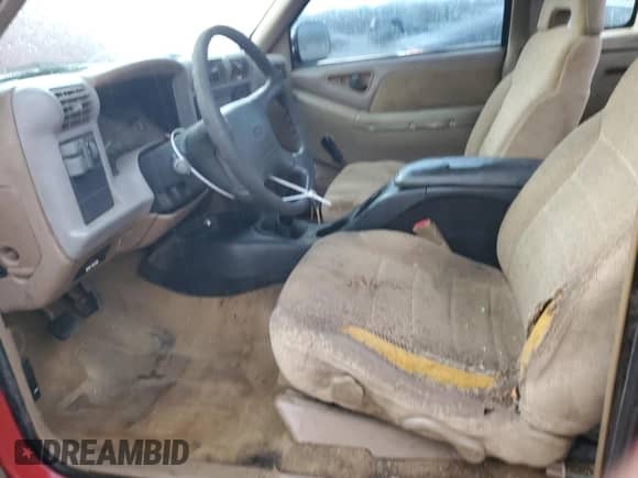 1997 Chevrolet S-10 LS с VIN 1GCCS1949V8145498, выставлен на аукционе Copart как лот 79633384 с пробегом 362 992 миль миль и Списание • Salvage title. История ставок и продаж доступна на DreamBid. Изображение 7.