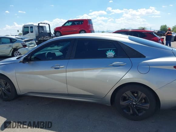 ✅ 2021 Hyundai Elantra SEL • VIN: 5NPLS4AG7MH042328 • Лот: 43292735. Опубликован ранее на IAAI с пробегом 87 030 миль. Бесплатный доступ к архиву аукционных продаж из США и подробный отчёт об истории автомобиля на DreamBid. Изображение 14.