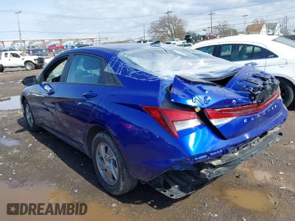 ✅ 2024 Hyundai Elantra SE • VIN: KMHLL4DG8RU782505 • Lot: 41934014. Listed on IAAI with 21,137 mi. Free auction sales archive from the USA and detailed vehicle history report at DreamBid. Image 3.