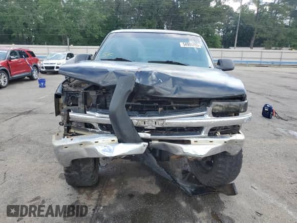 2002 Chevrolet Silverado 1500 LS with VIN 1GCEK14T72Z106860, listed as a Copart auction lot 54909765 with 301,431 mi miles and Salvage title. Bid and sale history available at DreamBid. Image 5.