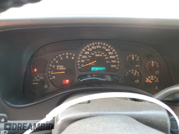 ✅ 2005 Chevrolet Suburban Z71 • VIN: 3GNFK16Z25G113295 • Лот: 47985685. Опубликован ранее на Copart с пробегом Не указан. Бесплатный доступ к архиву аукционных продаж из США и подробный отчёт об истории автомобиля на DreamBid. Изображение 9.