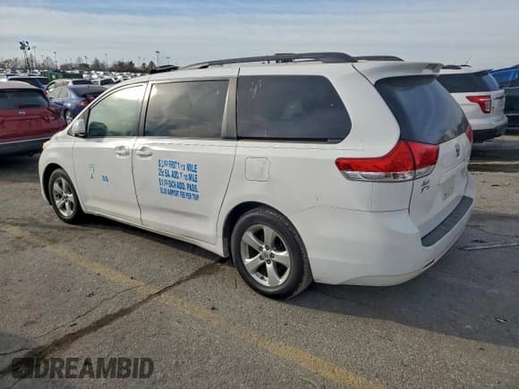 ✅ 2011 Toyota Sienna LE • VIN: 5TDKK3DC9BS109310 • Lot: 94919645. Listed on Copart with 415,445 mi. Free auction sales archive from the USA and detailed vehicle history report at DreamBid. Image 2.