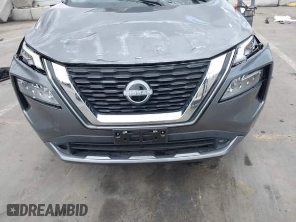 ✅ 2022 Nissan Rogue SL • VIN: 5N1BT3CA3NC713269 • Lot: 42109746. Wystawiony na IAAI z przebiegiem 25 013 mil. Bezpłatny archiwum sprzedaży aukcyjnych z USA i szczegółowy raport historii pojazdu na DreamBid. Zdjęcie 12.