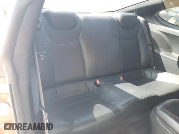 ✅ 2012 Hyundai Genesis Coupe Premium • VIN: KMHHT6KD5CU065688 • Lot: 49824915. Wystawiony na Copart z przebiegiem 81 459 mil. Bezpłatny archiwum sprzedaży aukcyjnych z USA i szczegółowy raport historii pojazdu na DreamBid. Zdjęcie 10.