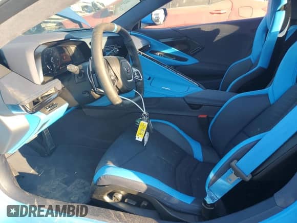 2024 Chevrolet Corvette 3LT с VIN 1G1YC2D44R5125594, выставлен на аукционе Copart как лот 71831804 с пробегом 975 миль миль и Списание • Salvage title. История ставок и продаж доступна на DreamBid. Изображение 7.