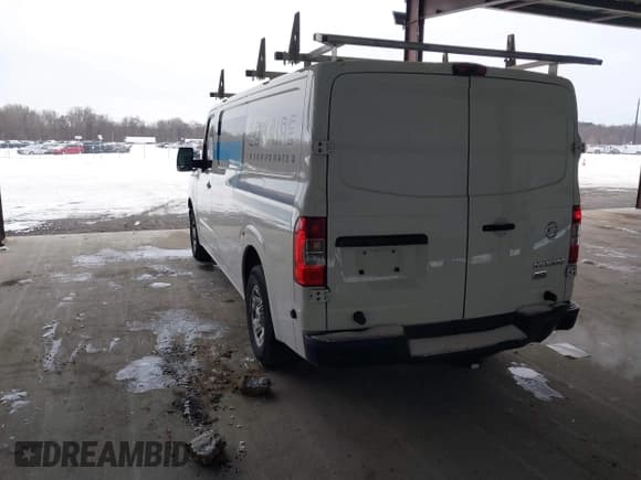 ✅ 2016 Nissan NV SL • VIN: 1N6BF0KY6GN809460 • Lot: 41378499. Wystawiony na IAAI z przebiegiem 132 024 mil. Bezpłatny archiwum sprzedaży aukcyjnych z USA i szczegółowy raport historii pojazdu na DreamBid. Zdjęcie 3.