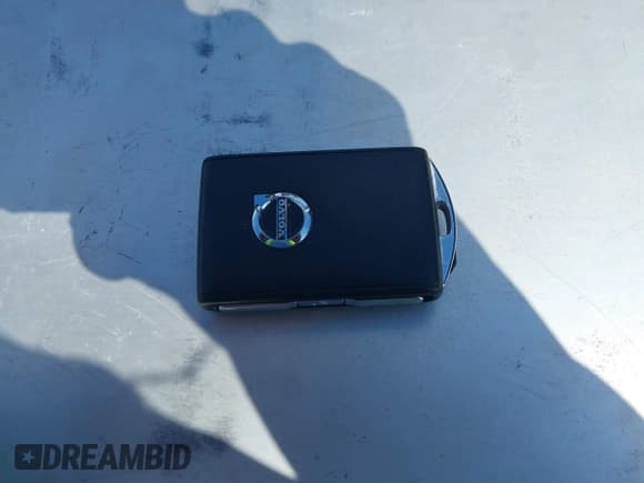 ✅ 2021 Volvo XC60 Momentum • VIN: YV4102DK6M1826828 • Lot: 40603154. Wystawiony na IAAI z przebiegiem 58 124 mil. Bezpłatny archiwum sprzedaży aukcyjnych z USA i szczegółowy raport historii pojazdu na DreamBid. Zdjęcie 11.