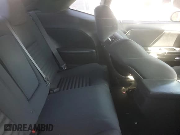 ✅ 2012 Dodge Challenger SXT • VIN: 2C3CDYAG2CH293416 • Lot: 73432504. Wystawiony na Copart z przebiegiem 108 531 mil. Bezpłatny archiwum sprzedaży aukcyjnych z USA i szczegółowy raport historii pojazdu na DreamBid. Zdjęcie 10.