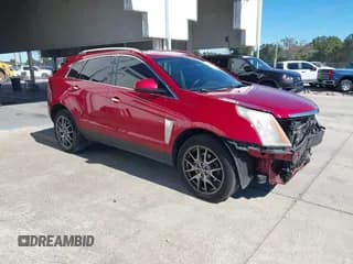 ✅ 2015 Cadillac SRX Performance Collection • VIN: 3GYFNCE34FS582549 • Lot: 43672323. Wystawiony na IAAI z przebiegiem 143 003 mil. Bezpłatny archiwum sprzedaży aukcyjnych z USA i szczegółowy raport historii pojazdu na DreamBid. Zdjęcie 1.