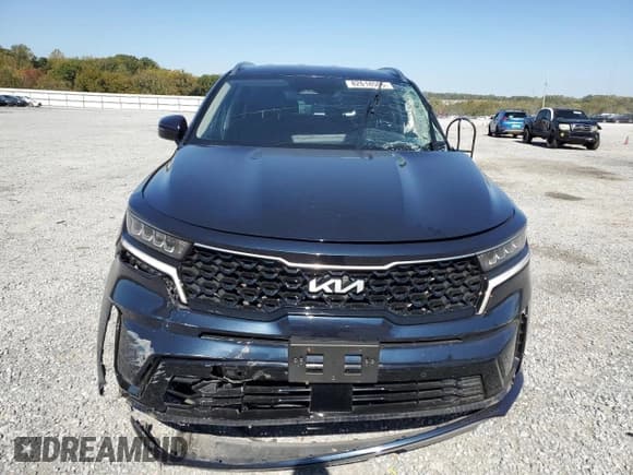 ✅ 2023 Kia Sorento EX • VIN: KNDRHDLG8P5176677 • Lot: 82618505. Wystawiony na Copart z przebiegiem Nie podano. Bezpłatny archiwum sprzedaży aukcyjnych z USA i szczegółowy raport historii pojazdu na DreamBid. Zdjęcie 5.