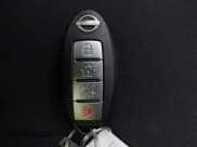 ✅ 2025 Nissan LEAF SV Plus • VIN: 1N4CZ1CV0SC561211 • Lot: 41008053. Wystawiony na IAAI z przebiegiem 1 042 mil. Bezpłatny archiwum sprzedaży aukcyjnych z USA i szczegółowy raport historii pojazdu na DreamBid. Zdjęcie 11.