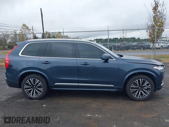 ✅ 2024 Volvo XC90 Plus Bright Theme • VIN: YV4H60CE4R1247485 • Lot: 43555272. Listed on IAAI with 17,811 mi. Free auction sales archive from the USA and detailed vehicle history report at DreamBid. Image 13.