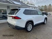 ✅ 2024 Toyota Highlander XLE • VIN: 5TDAAAB55RS009139 • Lot: 96266595. Listed on Copart with 58,910 mi. Free auction sales archive from the USA and detailed vehicle history report at DreamBid. Image 4.