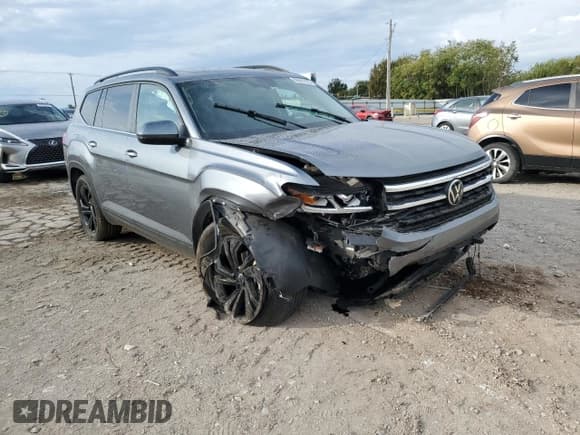 ✅ 2023 Volkswagen Atlas SE • VIN: 1V2KR2CAXPC507591 • Lot: 86691455. Listed on Copart with 74,370 mi. Free auction sales archive from the USA and detailed vehicle history report at DreamBid. Image 4.