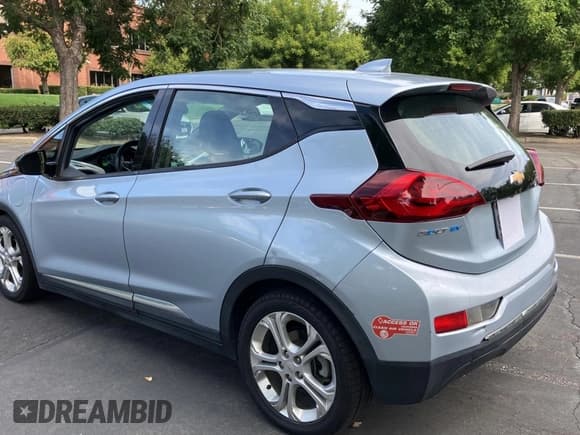 ✅ 2018 Chevrolet Bolt EV LT • VIN: 1G1FW6S09J4133660 • Lot: 75744824. Wystawiony na Copart z przebiegiem 202 088 mil. Bezpłatny archiwum sprzedaży aukcyjnych z USA i szczegółowy raport historii pojazdu na DreamBid. Zdjęcie 3.