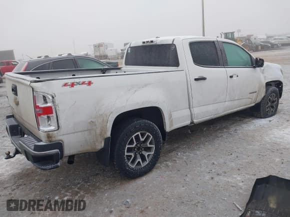 ✅ 2018 Chevrolet Colorado 4WD Work Truck • VIN: 1GCGTBEN3J1271023 • Lot: 41013812. Listed on IAAI with 124,032 mi. Free auction sales archive from the USA and detailed vehicle history report at DreamBid. Image 4.